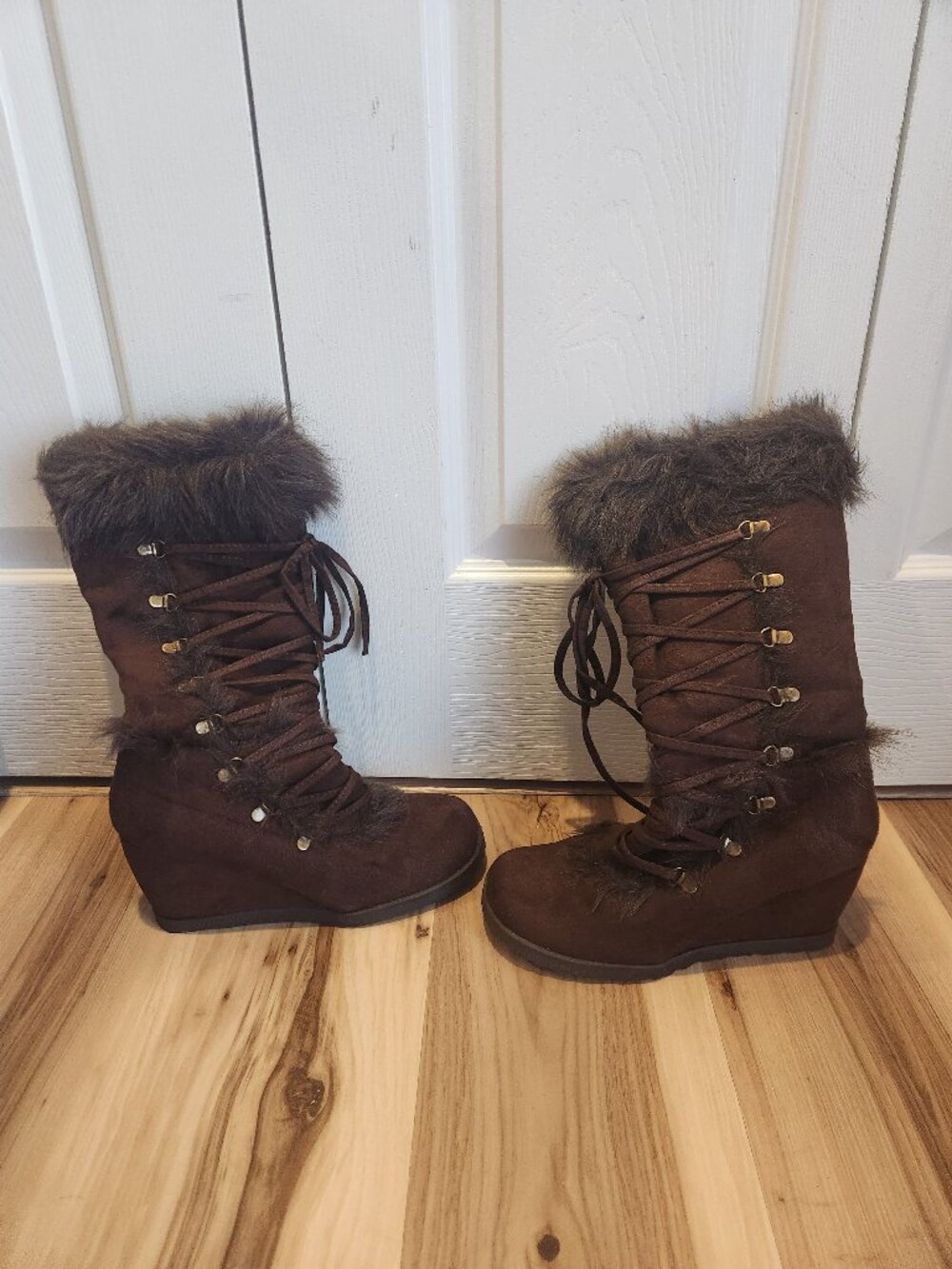Women's Splash SIZE 9 Brown Faux Fur Wedge Boots